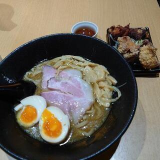 らーめんぴあ掲載店★ホールスタッフ募集