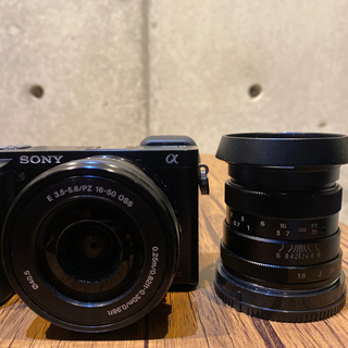 sony α6000 レンズ一つ付き