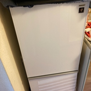 SHARP 冷蔵庫　明日の二時引き渡し可能な方