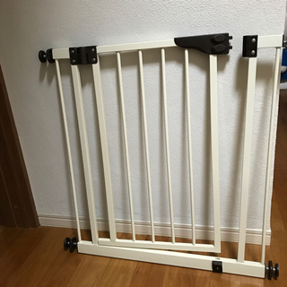 ダブルロックゲート　ベビーゲート　赤ちゃん侵入防止柵　箱あり　