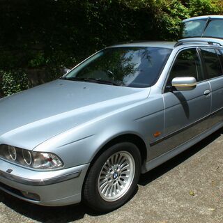 車のボディーカバー　引き取り限定　BMW e39で使用