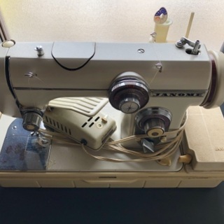 お取引中です　ジャノメミシン　動作未確認