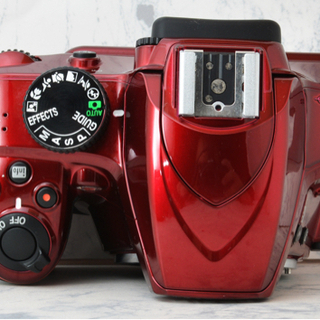 Nikon D3400☆ 赤 スマホ転送◎Bluetooth機能搭載の入門一眼！ Nikon