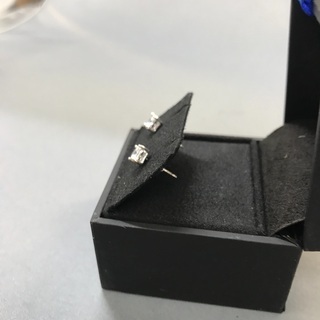 492◎スターリングシルバーキュービックジルコニアソリティアスタッドピアスの画像