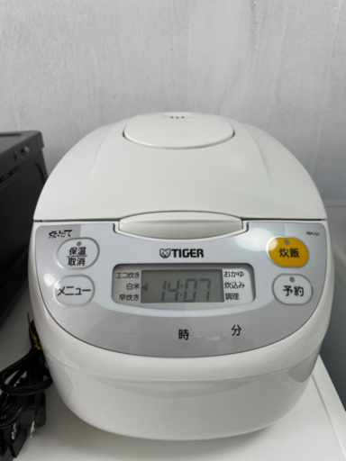 炊飯器　TIGER 5.5合炊き　2019年