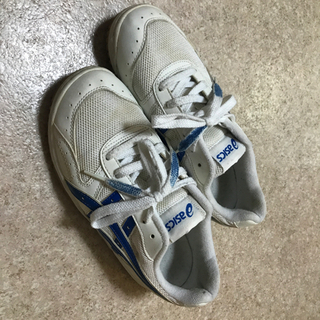 （お譲り先決まりました）上履き　asics 24センチ