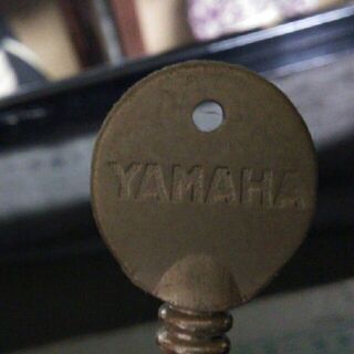 アップライトピアノの画像