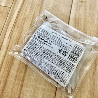 ﾄﾗﾍﾞﾙ化粧容器