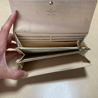 ❣️‼️長財布‼️❣️  人気の白❗️❗️❗️❗️早い者勝ち❣️の画像