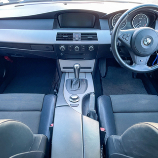 BMW 5シリーズ　Mスポーツパッケージ　極上フルカスタム☆カーボンフルエアロ☆の画像