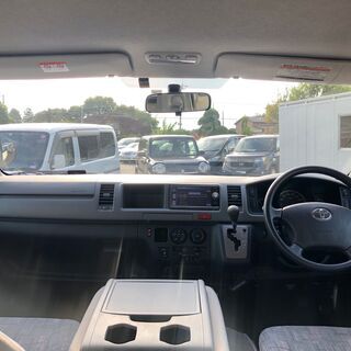 自社ローンあり！ガソリン100リットルプレゼント☆走行２万キロ代☆15人乗り☆左パワスラ☆トヨタ☆ハイエースコミューター☆GL☆2700cc☆15人乗り☆の画像