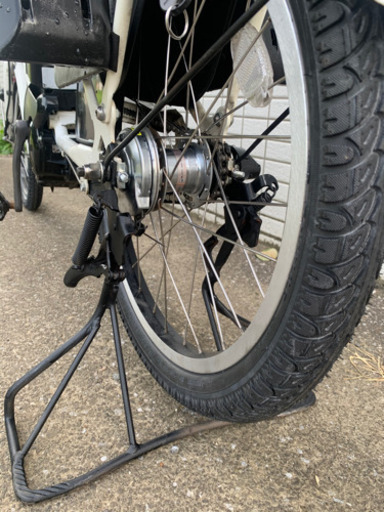 ブリジストン　BIKKE2 前後タイヤ新品　ホワイト　新基準　電動アシスト自転車