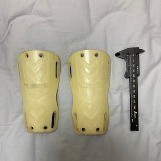 ヒュンメル　すねあて　レガース