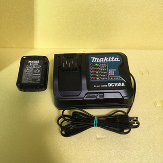 マキタ　10.8V バッテリー　充電器セットの画像