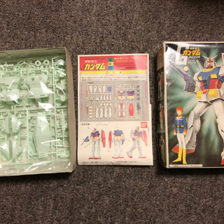 初代ガンダムプラモデル【復刻版】の画像