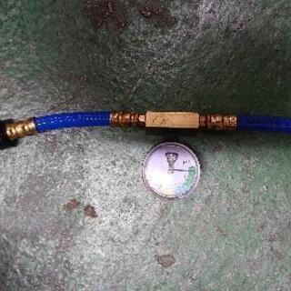 エアコンチャージホース