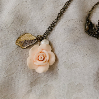 ネックレス薔薇