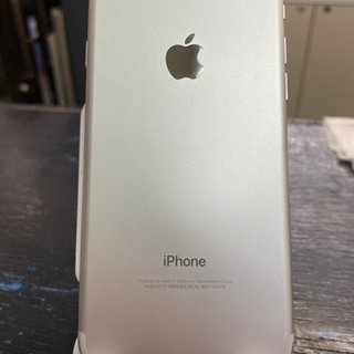 【美品】シムフリー iPhone7 128GB シルバー バッテ...