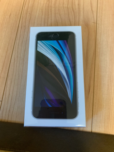 iPhone se ６４Ｇ第二世代　新品