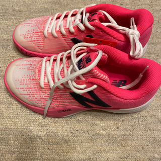 ニューバランス スニーカー ピンク　新品タグ付きの画像