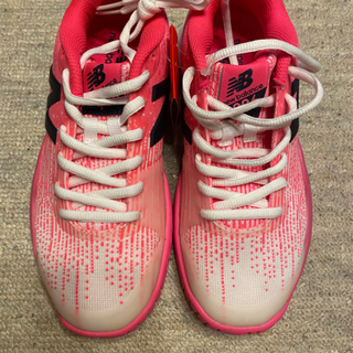 ニューバランス スニーカー ピンク　新品タグ付きの画像
