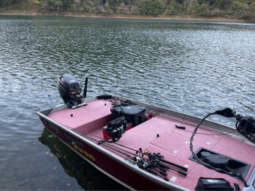 クイントレックスV12 牽引免許不要 バス アルミボート