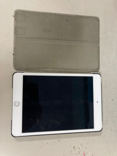 iPadmini4シルバー★Wi-Fi通信のみ★16ギガモデル