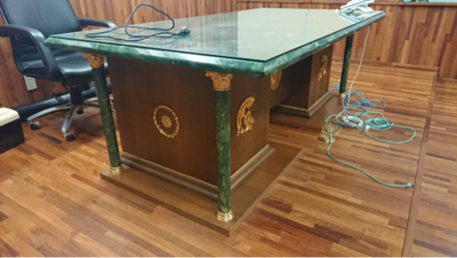高級テーブル(イタリア輸入品)