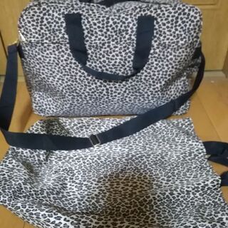 ボストンバッグ　大型　ツーウエイ　ヒョウ柄　とも布大きいトートバ...