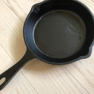 1回使用☆スキレット(ミニ鉄製フライパン)の画像