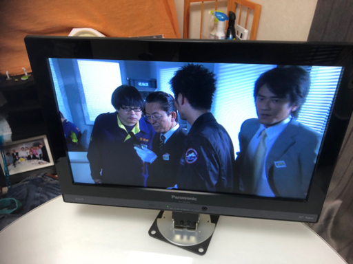 【商談成立済】【中古】19インチテレビ　リモコン同軸ケーブル付き　スタンド欠品