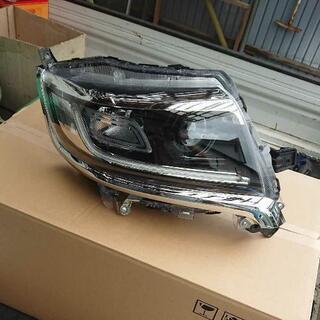 H*S様 スペーシア　MK53S 右ヘッドランプ スペーシア MK53S 右 ヘッドライト ユニット ヘッドランプ LED
