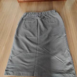 ギャルリーヴィー　グレー　ウェストゴムスカートの画像