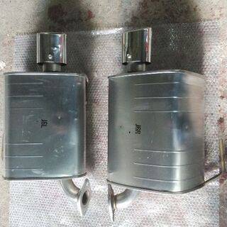 【送料込・引き取り大歓迎】新品同様　スバル　フォレスター純正マフ...