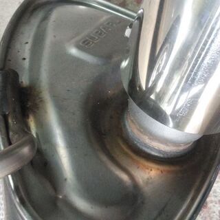 【送料込・引き取り大歓迎】新品同様　スバル　フォレスター純正マフラー　《型式　SK5》の画像