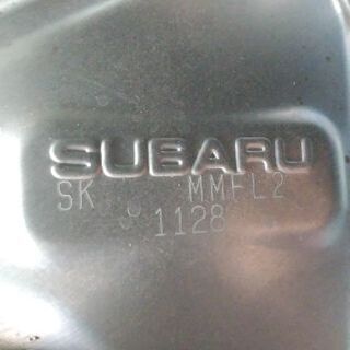 【送料込・引き取り大歓迎】新品同様　スバル　フォレスター純正マフラー　《型式　SK5》の画像