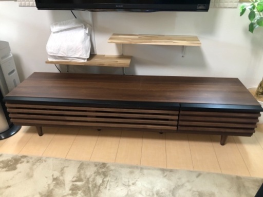 テレビボード