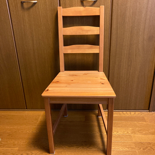 【取引中】木製チェアの画像