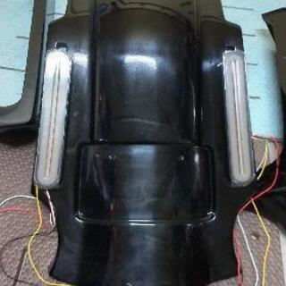 ハーレー用デバイス製バガーフェンダー、サドルバッグエクステの画像