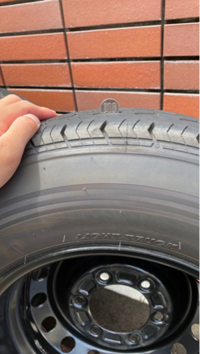 ハイエース　純正タイヤホイールセット　195/80/R15  107/105N