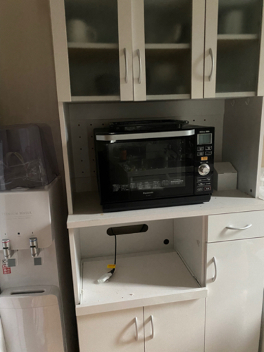【お譲り先決定しました】食器棚