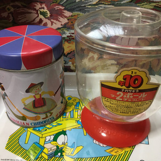 お菓子の入れ物 【無料】