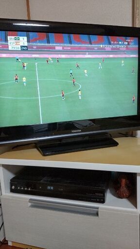 東芝 REGZA32型テレビ + VARDIAレコーダー