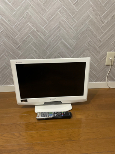 SHARP AQUOS 20インチ　2011年製　LC-20V5