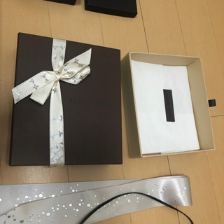 空箱　ルイヴィトン 、CHANEL等の画像
