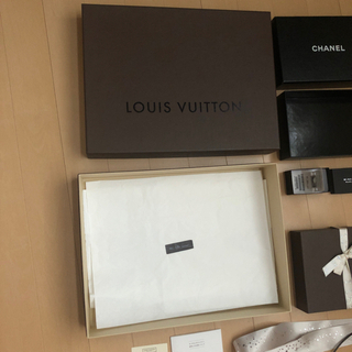 空箱　ルイヴィトン 、CHANEL等の画像