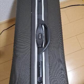 大型キャリーケース　の画像