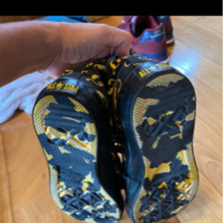 バットマン　ハイカットコンバースの画像