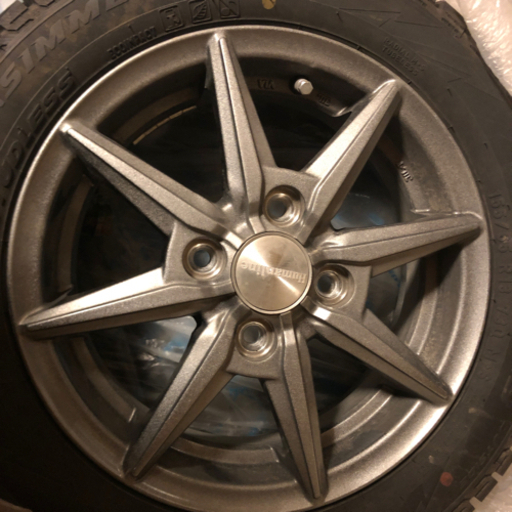 取引中　最終値下げ　昨年新品で購入　中古スタッドレス　4穴アルミ付き155/65 Ｒ13  4本セット