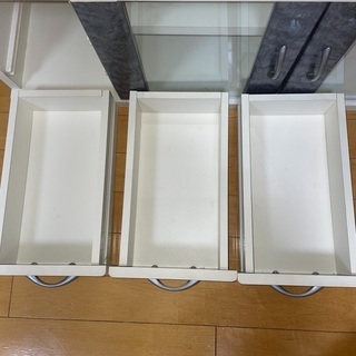 テレビ台　80cm(幅)×35cm(奥行)×34cm(高さ)の画像